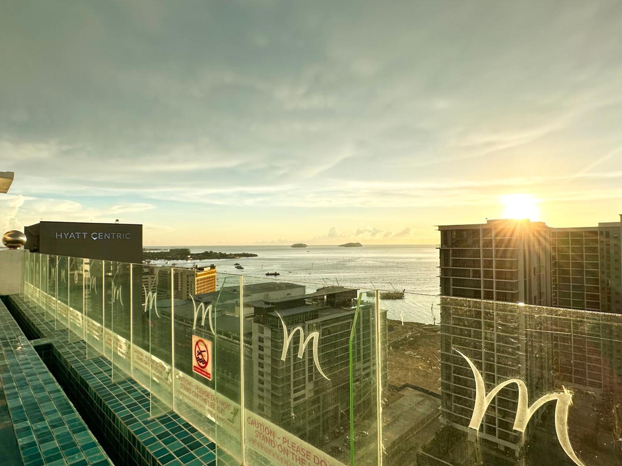 M Centro City Centre @ Gaya Street By Sunset Seaview Vacation Condos Kota Kinabalu Exteriör bild